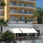 فندق Reymar Playa مارغرَت دي مار